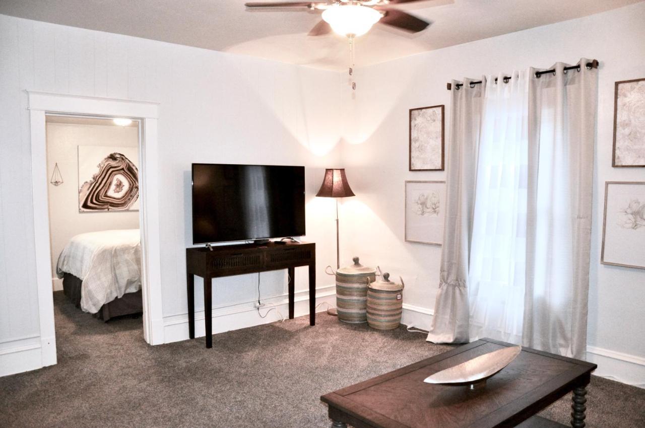 Downtown 1 Bedroom Charmer - Walk, Bike, Enjoy!! Rapid Stadt Exterior foto